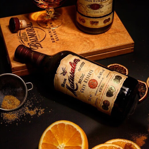 玛督萨【官方行货】朗姆酒洋酒 叠层窖藏朗姆预调酒基酒情人节送礼 玛督萨15号朗姆酒 700mL 1瓶 礼盒装
