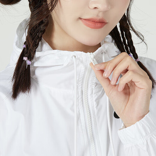 耐克（NIKE）官方网舰店外套女装 春季新款透气休闲防晒宽松连帽运动风衣 DM6180-100 L