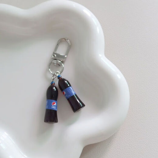 
[Snacks and Snacks] Simulated Wangzai Xiaomanbu Wahaha AD keychain school bag pendant best friend hanger [AD calcium milk] Simulated beverage keychain