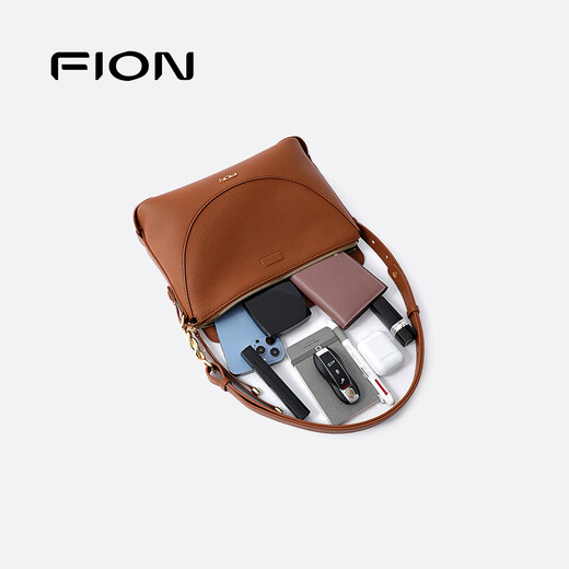 菲安妮（FION）单肩斜挎包女高级真皮软枕头包背提包2025新款生日礼物 焦糖棕