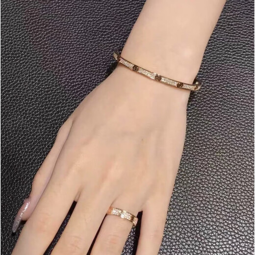 PT950 Platinum Bracelet Wang Jiaer's Same Style Gypsophila Female Gold-plated 18k Gold Light Luxury Full of Diamonds Narrow Twist Bracelet Gypsophila Rose Gold No. 15