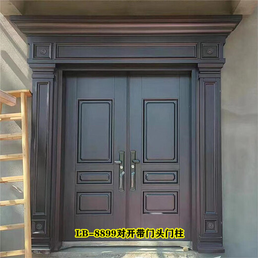 Xinjiamei Villa Gate ländliche Eingangstür Sicherheitstür Eingangstür Doppelter offener Innenhof Aluminiumtür Zinkeisen-Legierung Imitation Kupfertür AT-753 Doppelöffnungs-Türkopfsäule