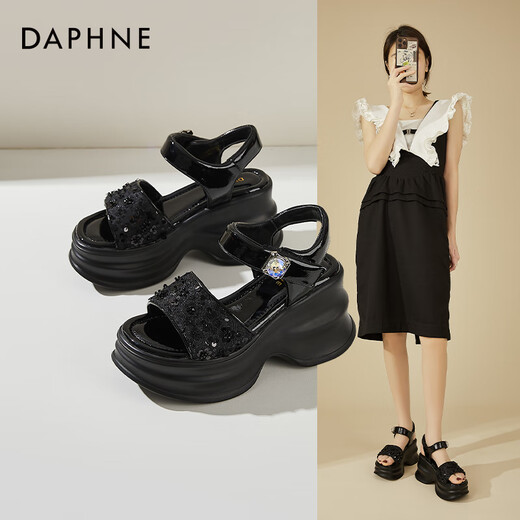达芙妮（DAPHNE）凉鞋女外穿一字带夏季新款时尚仙女风软底轻便水钻魔术贴女鞋 黑色 跟高9cm 36 (230mm) 标准码