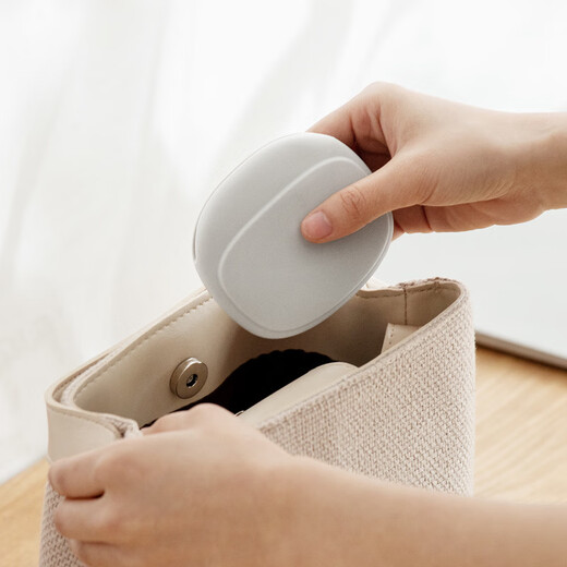 LVZHUYE wired headphone storage box multi-function data cable storage bag charger box small mini portable bag digital organizing protective cover U disk U shield bag accessories Bluetooth earplugs Cangzhu green storage box