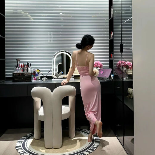 Qiuban internet celebrity makeup stool girls bedroom light luxury high-end cloakroom dressing table manicure backrest designer horn chair internet celebrity chair beige - velvet