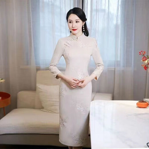 NUKM加绒加厚旗袍2025年新款秋冬季年轻款改良复古长袖长款女粉色保暖 719浅蓝 L 建议100-110斤