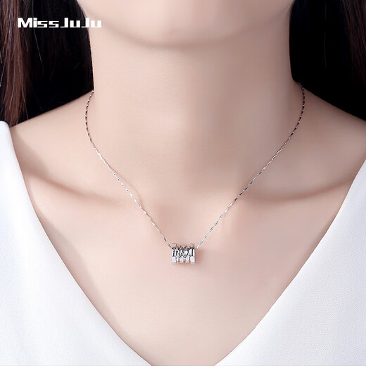 Miss JuJu Pt950 platinum pendant spring transfer bead pendant platinum pendant for men and women couple small waist car flower pendant round hole 5.8-6.0g + delivery leather rope