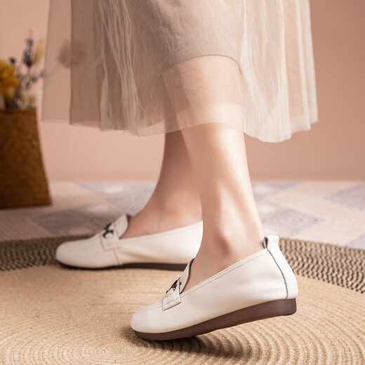 Zapatos de madre de cuero suave de cuero genuino Kanglibi Zapatos individuales de mediana edad y viejos cómodos y no cansados zapatos de cuero de mediana edad y viejos zapatos para mujeres jóvenes y sin deslizamiento de la primavera y otoño 672 zapatos individuales fuera de la orden de compra blanca entrega temprana 35