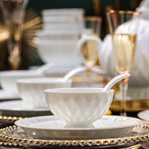 Tao Yi bowl plate tableware set Jingdezhen high-end ceramic set wedding wedding wedding gift bowl plate chopsticks