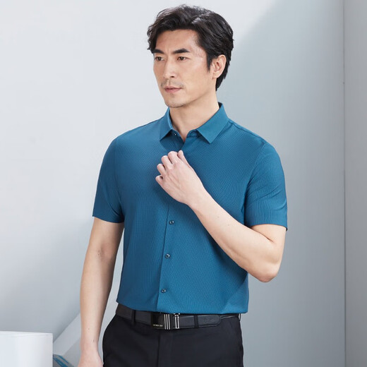 Hongdu Summer Nouvelle manche à manches courtes Men de nylon mince en nylon à rayures Mente de l'âge moyen de l'âge moyen Malte à manches