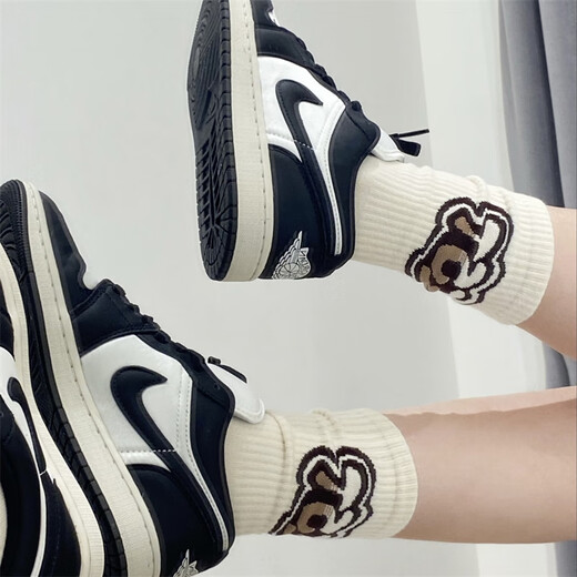 Nike Air Jordan 1 Low AJ1 Black and White Retro Panda Retro Retro Anti-Slip Resistente al desgaste resistente a los zapatos de baloncesto All-Match FB9893-101 Blanco y negro 36.5 (230 mm)