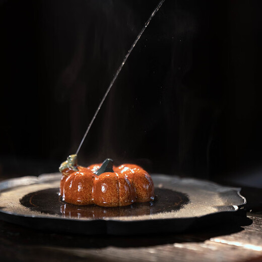 Juechu Light Luxury Gift Box, Purple Clay Tea Pet, Handmade Water Spraying Frog, Pumpkin Ornaments, Peach Banana Tea Set, Can Be Raised and Gifted as Pictured