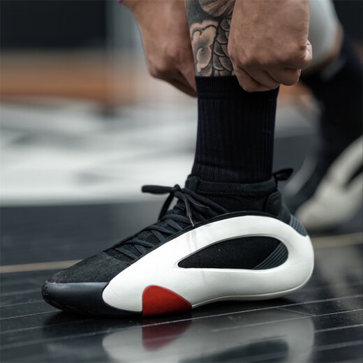 Adidas Harden Vol. 8 Harden 8 Black and White Red Red Orange usistant Ussist non glip Breasping Sports Basketball Chaussures de basket-ball IE2694 Black Orange 39 (240 mm)