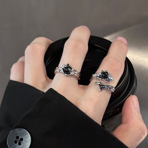 Mansheng original dark wind thorn ring men and women niche design texture couple ring high-end open ring gift two-piece ring set