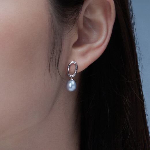 Lukfook Jewelry True Me Series Platinum 950 Special Shaped Seawater Pearl Platinum Earrings Total Weight Approximately 3.80 Grams