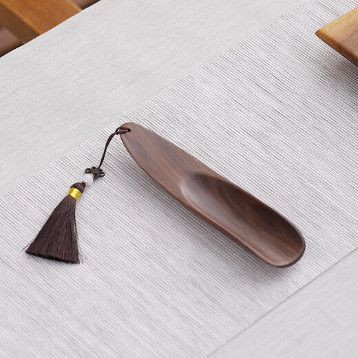 Chaxiaowei walnut tea spoon single tea shovel tea special spoon Japanese household high-end large wooden tea spoon walnut tea spoon (crescent)