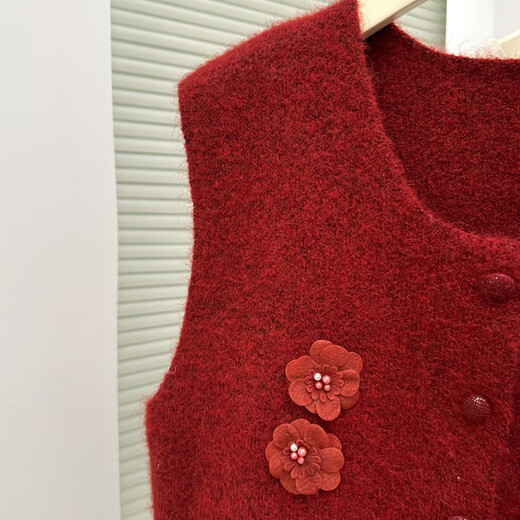 TonLion 2025 Autumn and Winter Three-dimensional Flower Design Cardigan Red Vest Women's Outerwear High-end and Versatile Casual Top