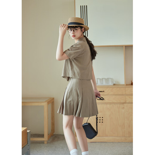 Zihan (ZIHAN) Zihan short top pleated skirt suit women's summer striped vest shirt skirt three-piece set khaki green XS