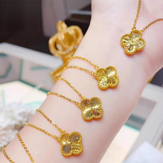 Fat Donglai same style four-leaf clover pendant 18K gold gold laser necklace for women Au750 rose gold color gold red agate gold laser four-leaf clover necklace