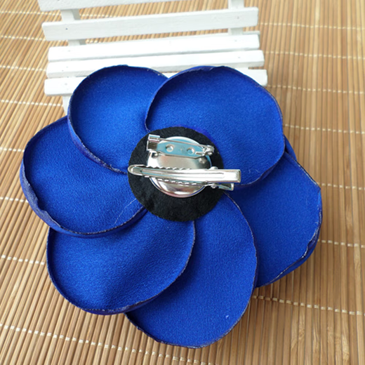 Oin tridimensional nueva tela de rosa broche broche broche cabeza de flores profesionales de la cabeza de trabajo ropa versátil accesorios para mujeres beige 12 cm