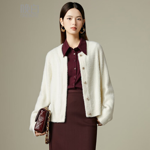 Late White New Product 2025 Autumn and Winter Light Luxury High-Quality Soft Waxy Knitted Sweater Western Style Jacket Sweater Without Belt Beige M