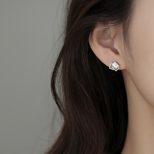 Holycat cat in arms s925 silver geometric square earrings girl birthday Valentine's Day gift earrings cool style high-end earrings for girlfriend 925 silver geometric square earrings