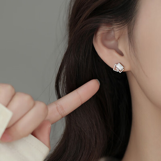 Holycat cat in arms s925 silver geometric square earrings girl birthday Valentine's Day gift earrings cool style high-end earrings for girlfriend 925 silver geometric square earrings