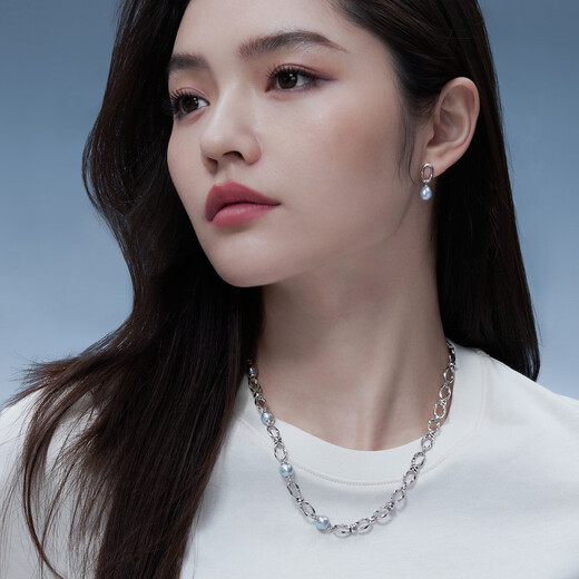 Lukfook Jewelry True Me Series Platinum 950 Special Shaped Seawater Pearl Platinum Earrings Total Weight Approximately 3.80 Grams