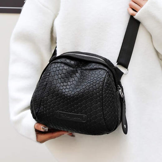 Cool kangaroo texture woven shell bag large capacity mother bag women's bag 2025 new trendy internet celebrity casual one-shoulder crossbody bag black