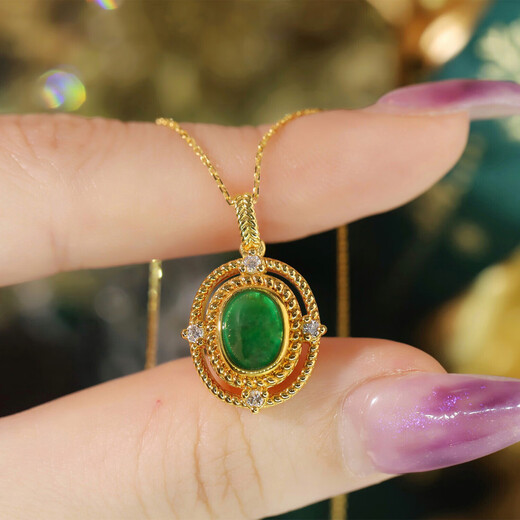 18K gold natural emerald necklace with natural diamonds, gorgeous and elegant women’s fashion item