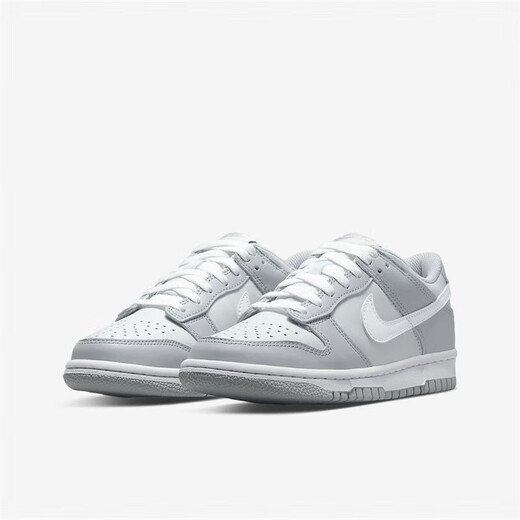 Nike (Nike) Schuhe für Frauen Dunk Low (GS) Low Top Grey und White Retro Plattenschuhe Freizeitschuhe für Frauen DH9765-001 Grau und Weiß 35.5
