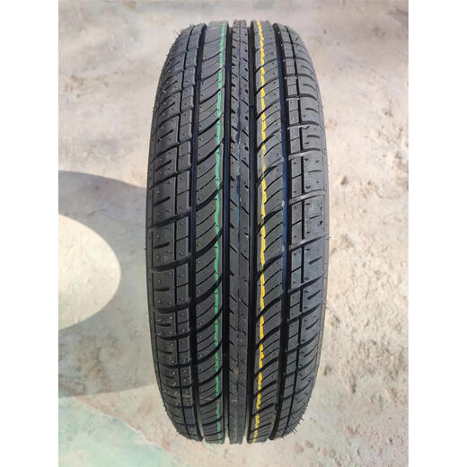 
14570R12 vacuum tire Wuling Hongguang MINI electric 13570R12/15570R12/15565R13 tires 145/70R12 classic model with air nozzle