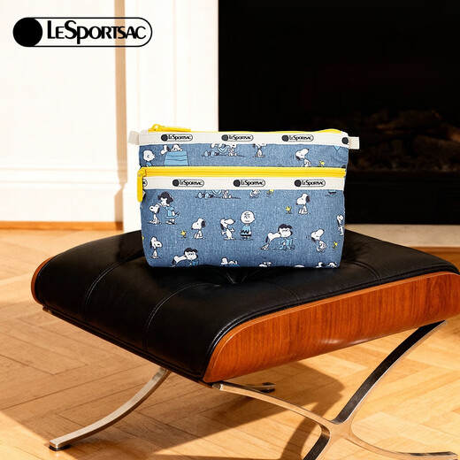 LeSportsac New Peanuts Comics Series Retro Blue Snoopy Compartment Storage Bag Clutch Peanuts Comics Happy Partner
