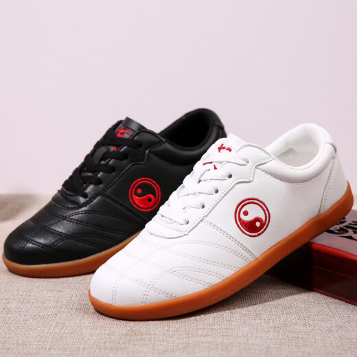 Baichao Autumn Breamable Chenjiagou Martial Arts Chaussures pour hommes et femmes Trainage spécial Hollow Using-Resistant non glissée Tendon Soft Soft Soft Soed Chores Black 695 (style d'été creux) Chaussures de sport 40