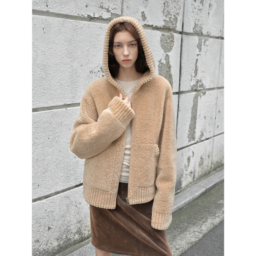 付智恩bad boy 连帽美利奴皮毛一体减龄羊羔毛皮草外套女2023冬 杏色 M