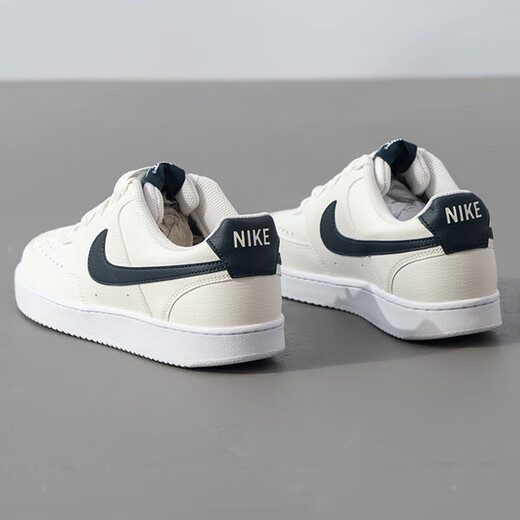 耐克（NIKE）休闲鞋男鞋秋冬新款COURT透气耐磨运动鞋时尚经典潮流低帮板鞋 HQ4867-101/帆白/军械深海蓝 41 (260mm)