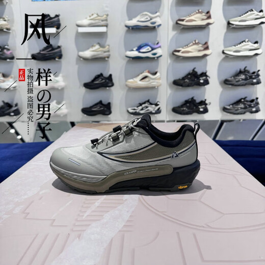 Fila Fila 2024 winter men's and women's shoes vision shoes retro professional sports outdoor shoes A12W M441203 24 winter women's FIB iron gray/black 35.5