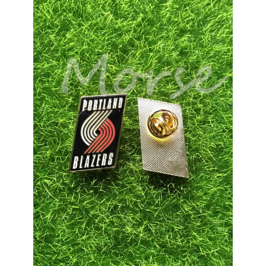 Fat Donglai's same NBA team badge 2018 new NBA basketball bar decoration commemorative limited edition 33 pieces for free Thunder