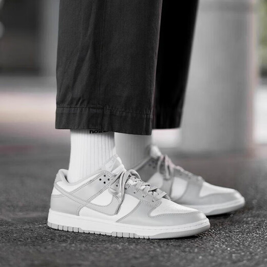 Nike (NIKE) Herren- und Damenschuhe, Paarschuhe, 25 neue wintertrendige DUNK-Sportsneaker, verschleißfeste und leichte Freizeitschuhe, Herrencode DD1391-103/Damencode DD1503-103 35,5 Kinder- und Damenschuhe