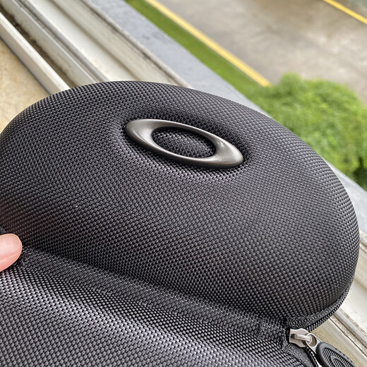 Oakley glasses case original Oakley glasses case sports sunglasses casual cycling sunglasses anti-fall and pressure-resistant Oakley glasses case
