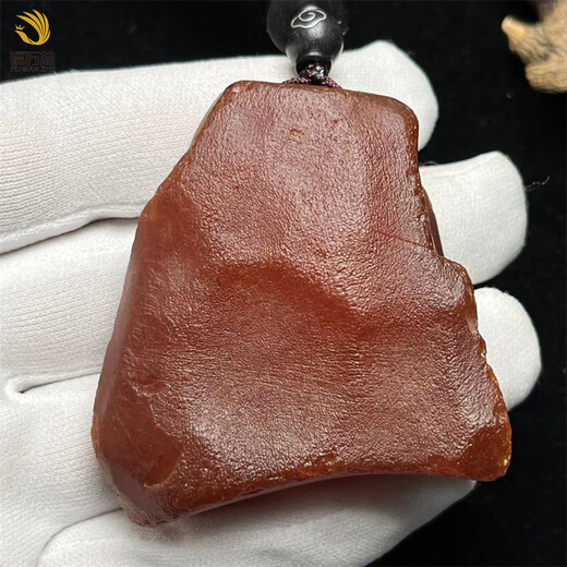 Fuwanzhe natural beeswax authentic raw stone handle pendant red leather amber full leather pendant 35.5g