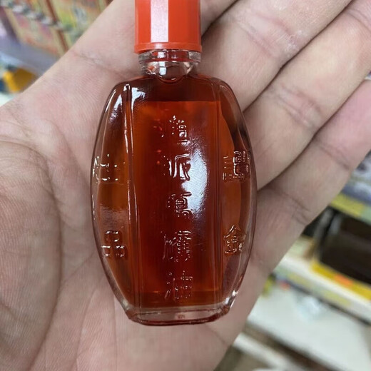 Hong Kong's well-established purchasing agent from Hong Kong and Macau. Hong Kong Tanjin Tongmai Universal Oil is suitable for bruises and sprains. Tanjin Tongmai Universal Oil 10ml