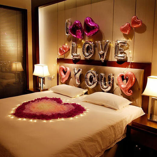 Magic Bean Shenghuo Simulated Rose Petals Valentine's Day Romantic Proposal Confession Birthday Party Decoration Creates Romantic Surprise Room Decoration Petal Lantern Package Type A + Light String