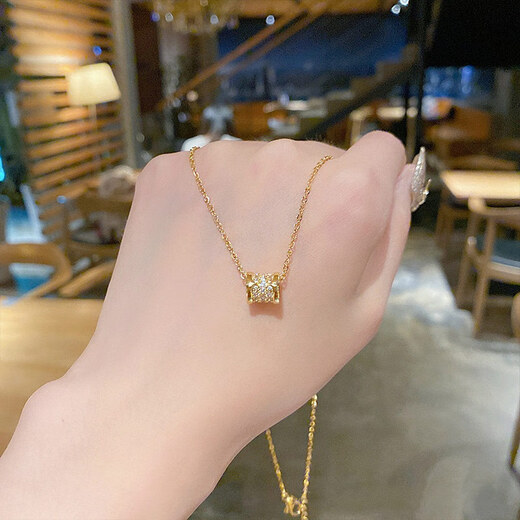 Titanium steel full diamond small waist necklace transfer pendant non-fading clavicle chain light luxury niche simple sweater chain accessories gold full diamond small waist