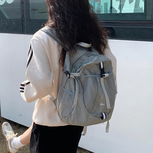 星昔旅行双肩包2025新款休闲运动防泼水徒步背包书包轻便户外登山包 太空灰