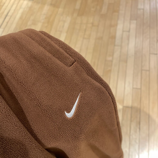 Nike (Nike) Hosen Frauenhosen, Herbst und Winter Neue Outdoor-Fitness-Sporthosen sowie samtwinddicht und warm bequemer Freizeithosen HQ4877-259/Inner Plus Velvet M.