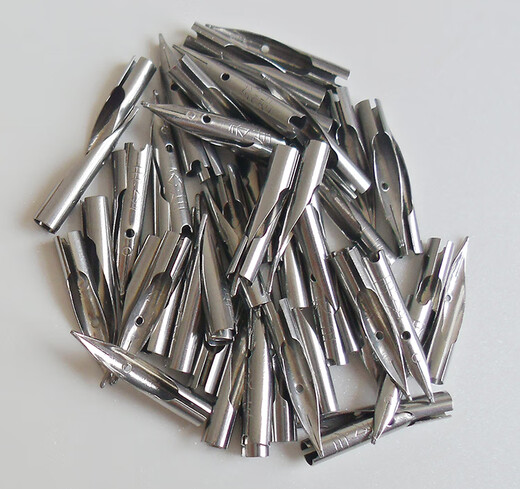 
Immortal 616 nib 612 Immortal 601 cylinder 728 nib 729 small nib 730 universal 18.5mm dark tip white tip 0.5 [18.5mm] one set of 2 dark tips
