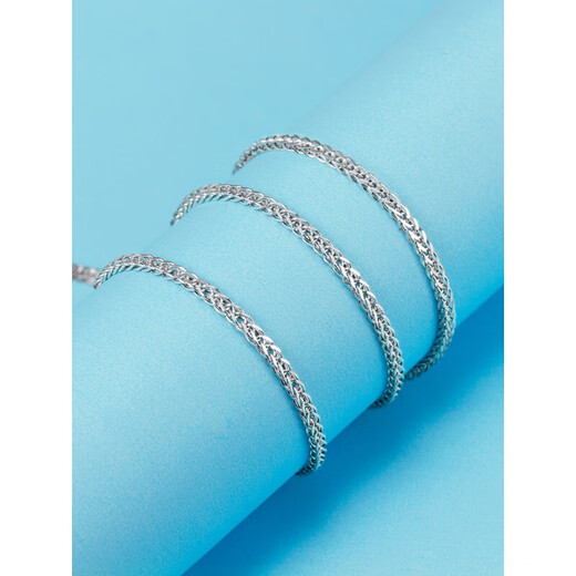 Lotus Pt950 platinum necklace women's Chopard chain platinum necklace men's and women's platinum plain chain platinum pendant clavicle chain 40cm long, about 2.15-2.3 grams in weight, 1.2mm thick