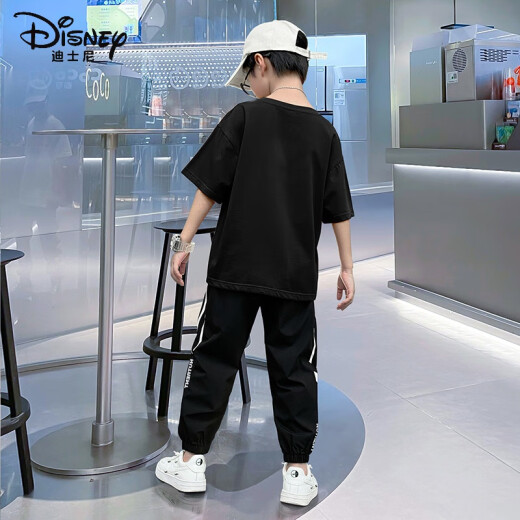 Disney (Disney) Boys Summer Suit 2025 Summer de manga corta para niños de manga corta para niños de moda de tamaño a la moda de la altura corta de la altura corta de la altura de la altura de la altura media de los niños.