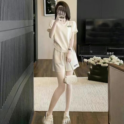恒源祥（HYX）2025夏季百搭修身显瘦V领运动套装女休闲新款宽松短袖短裤两件套 684#【V领】套装 M 【85-115斤】